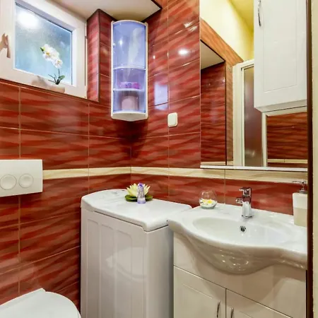 Apartment Elegnace Old Town *